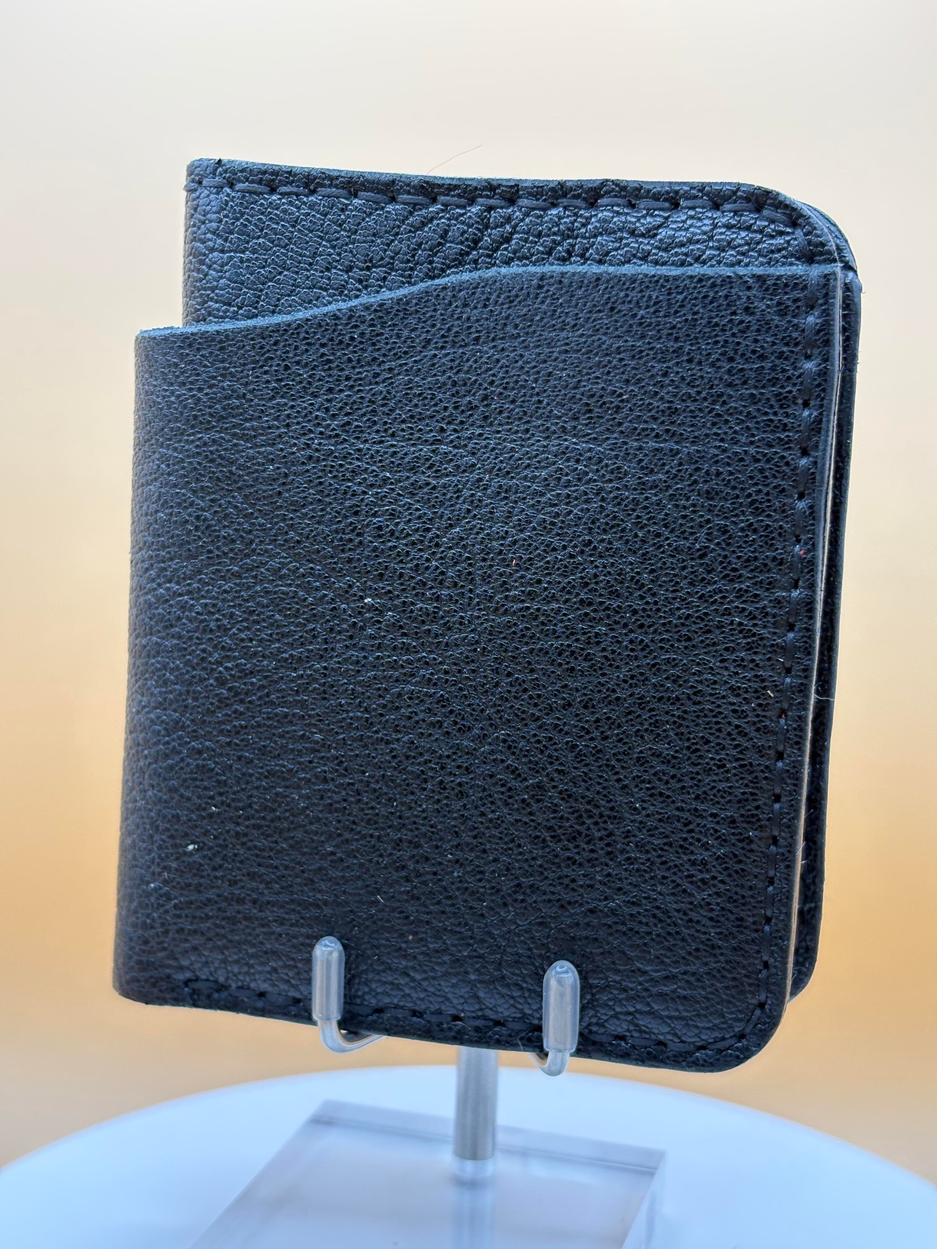 The Kenosha – Bifold Wallet | Black Veg-Tan Goat