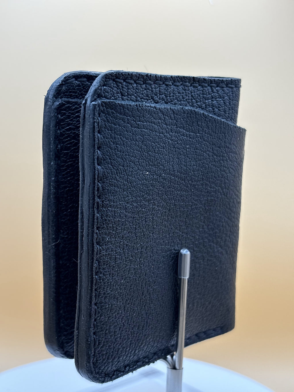 The Kenosha – Bifold Wallet | Black Veg-Tan Goat