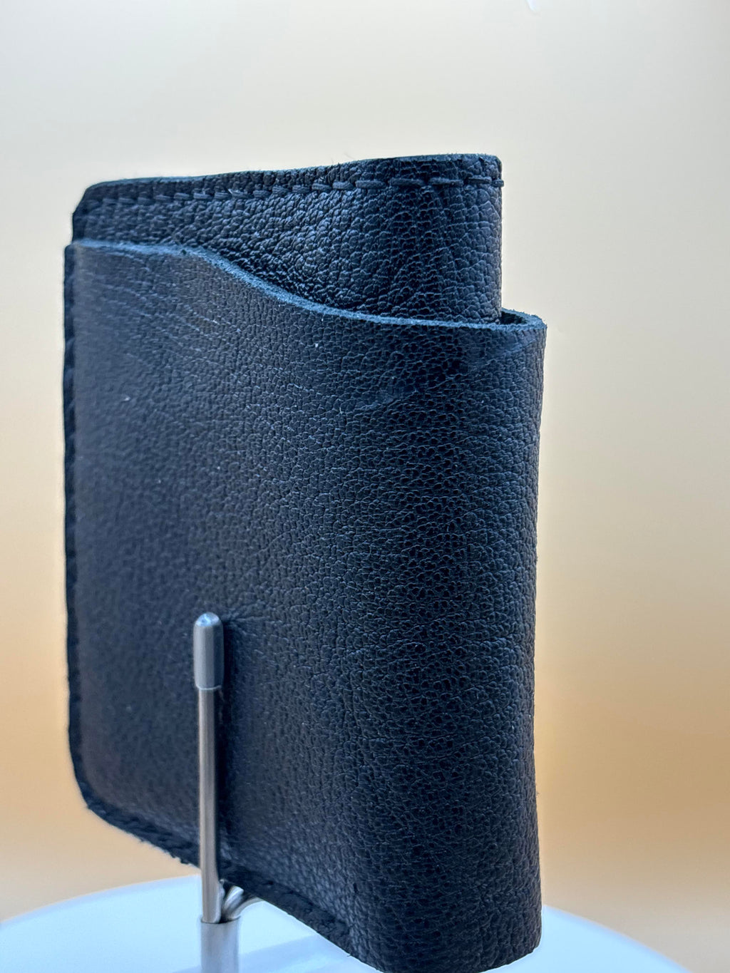 The Kenosha – Bifold Wallet | Black Veg-Tan Goat