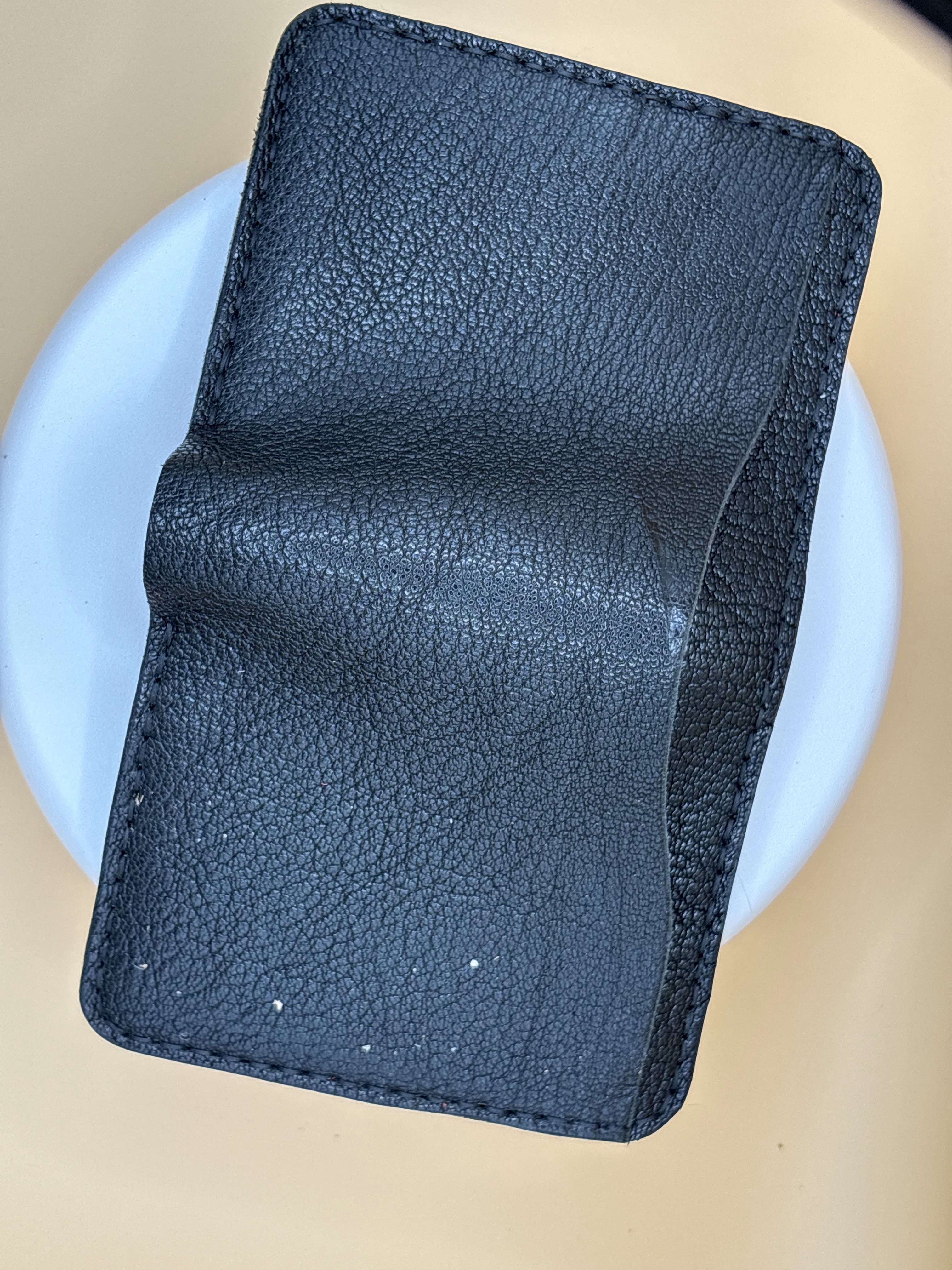 The Kenosha – Bifold Wallet | Black Veg-Tan Goat
