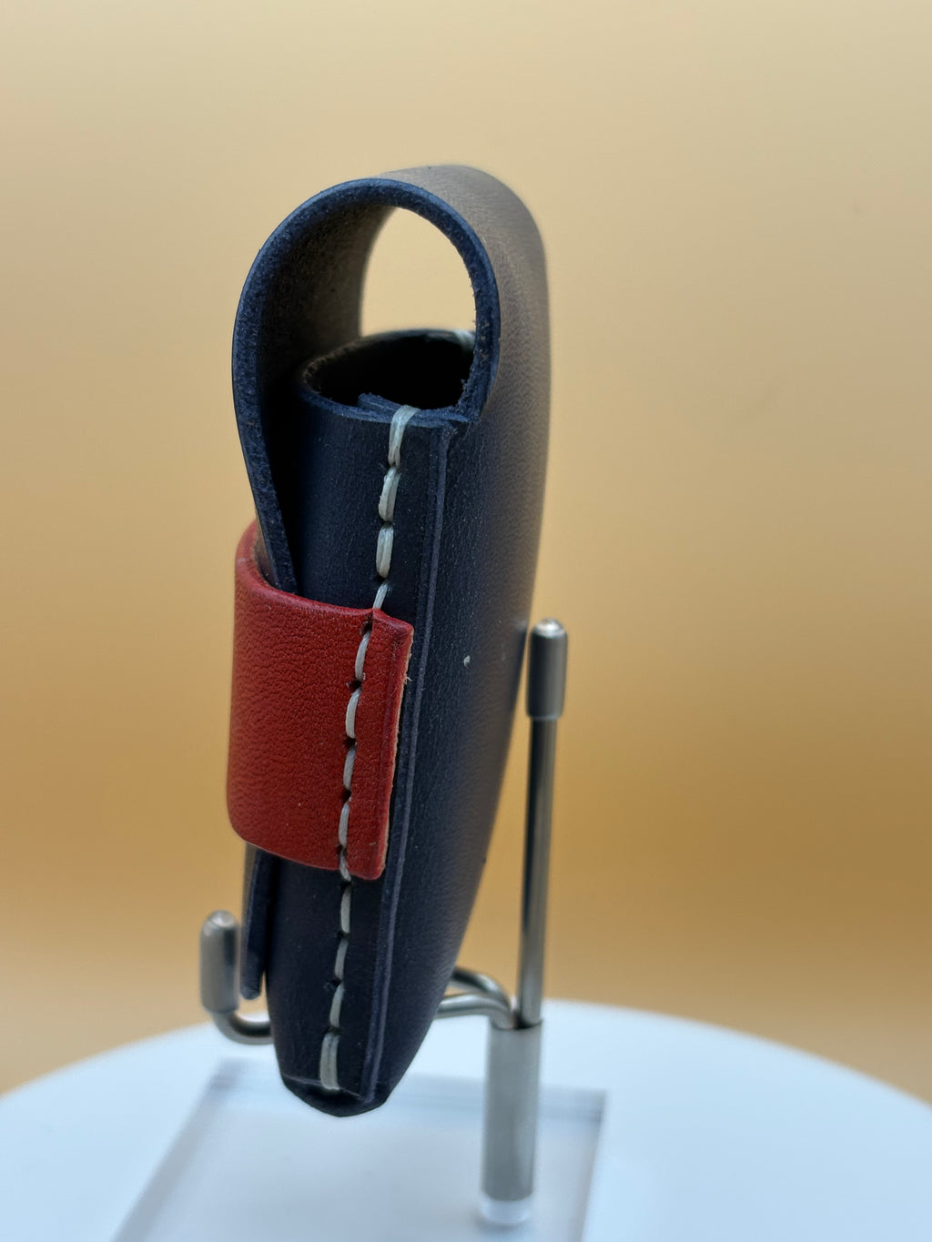 The Milwaukee – Flap Wallet | Navy Latigo & Red Enamel Bridle
