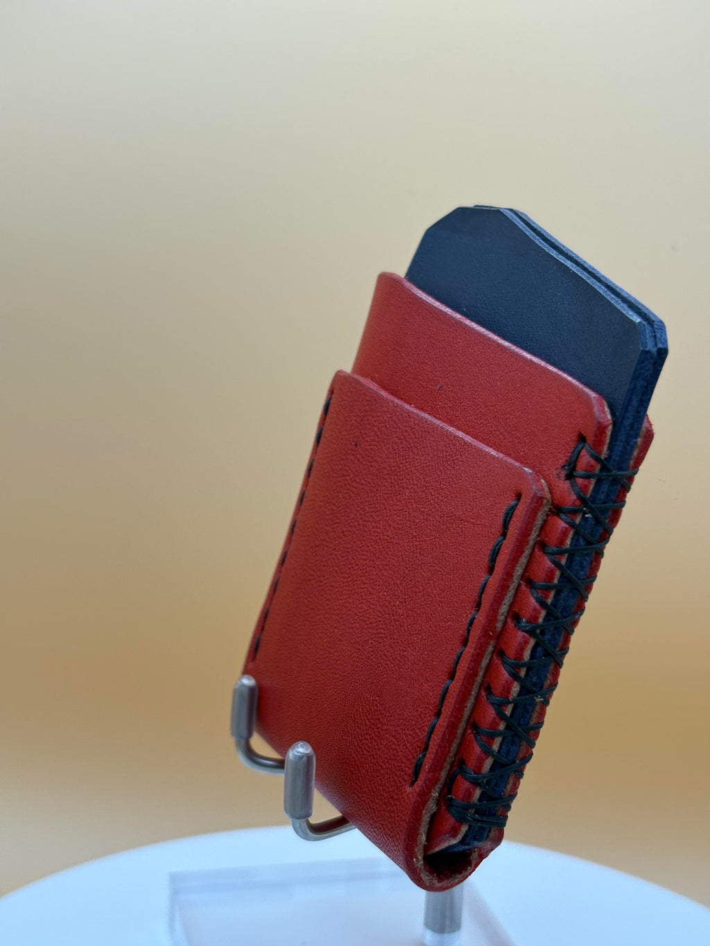 The Cedar – Cardholder | Red Bridle & Navy Latigo