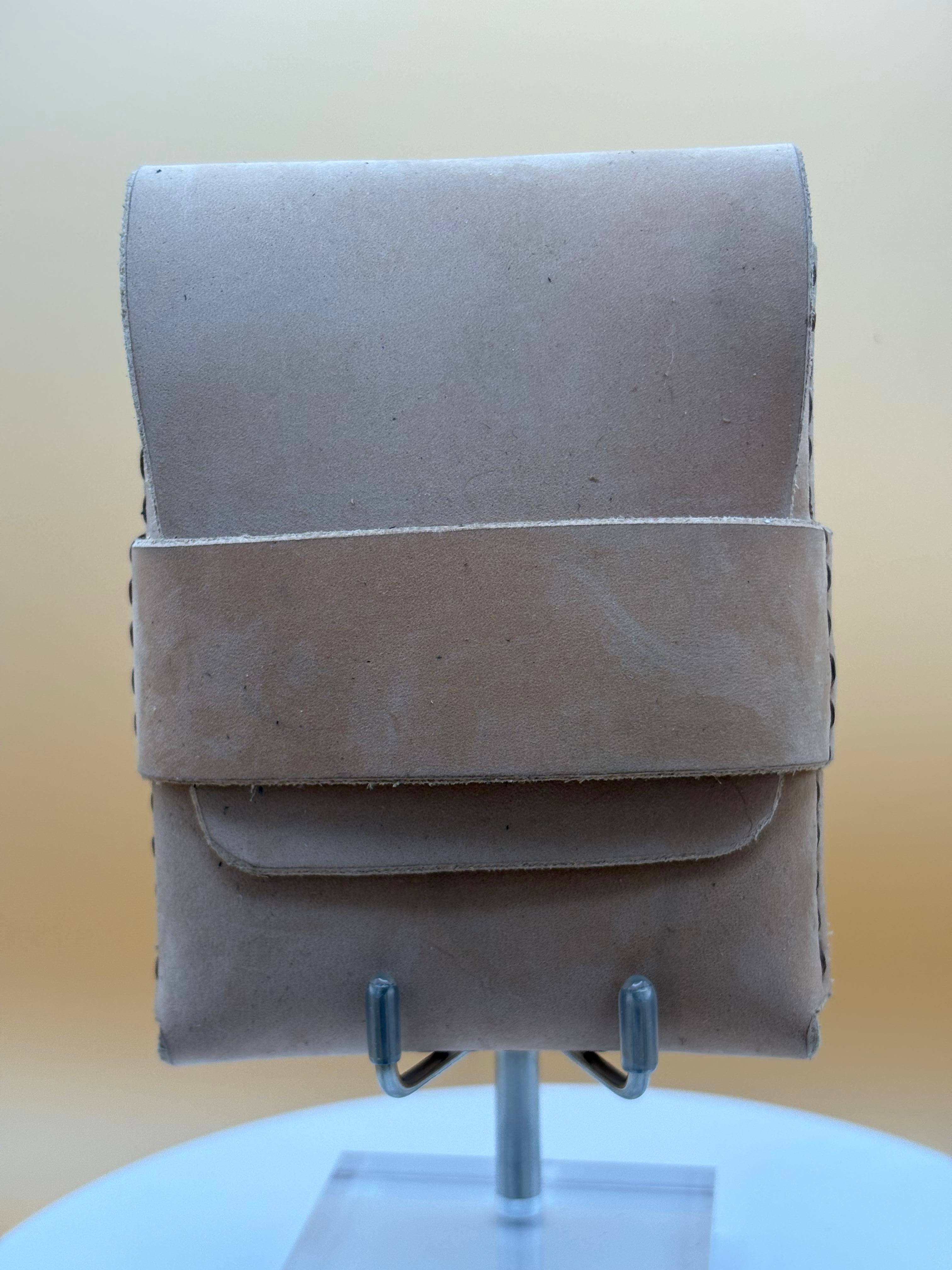 The Madison – Flap Wallet | Natural Buffed Crust
