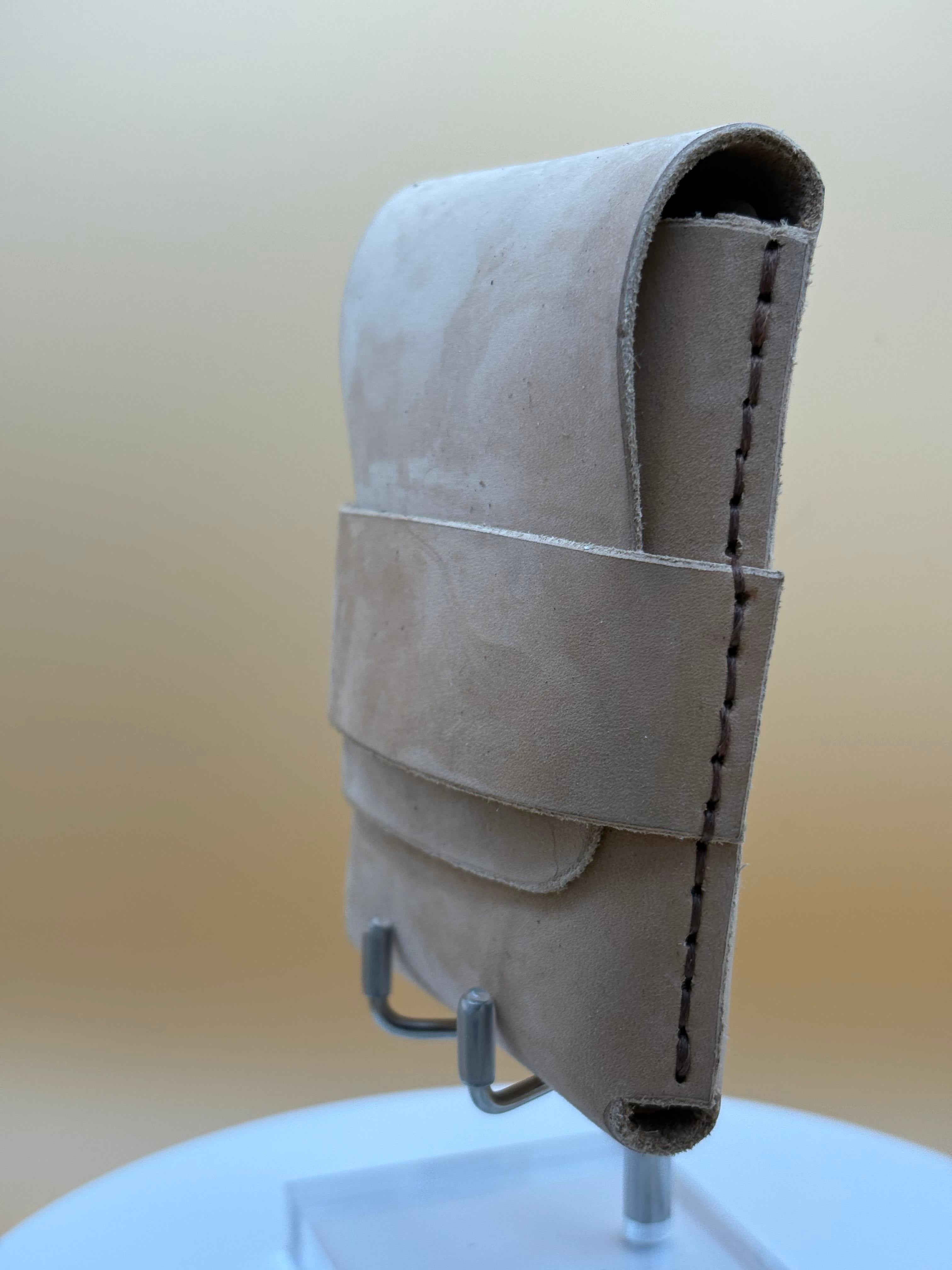 The Madison – Flap Wallet | Natural Buffed Crust