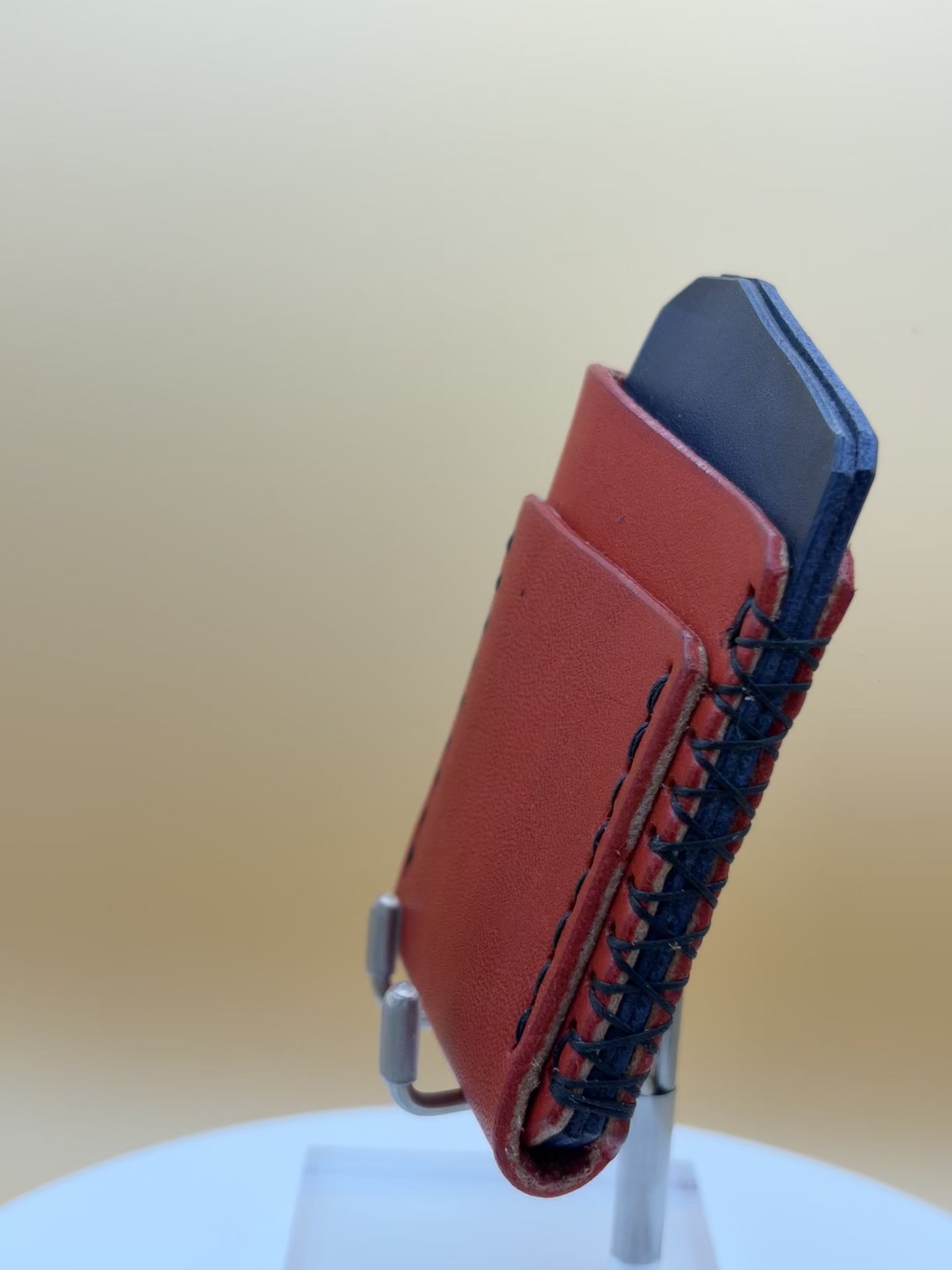 The Cedar – Cardholder | Red Bridle & Navy Latigo